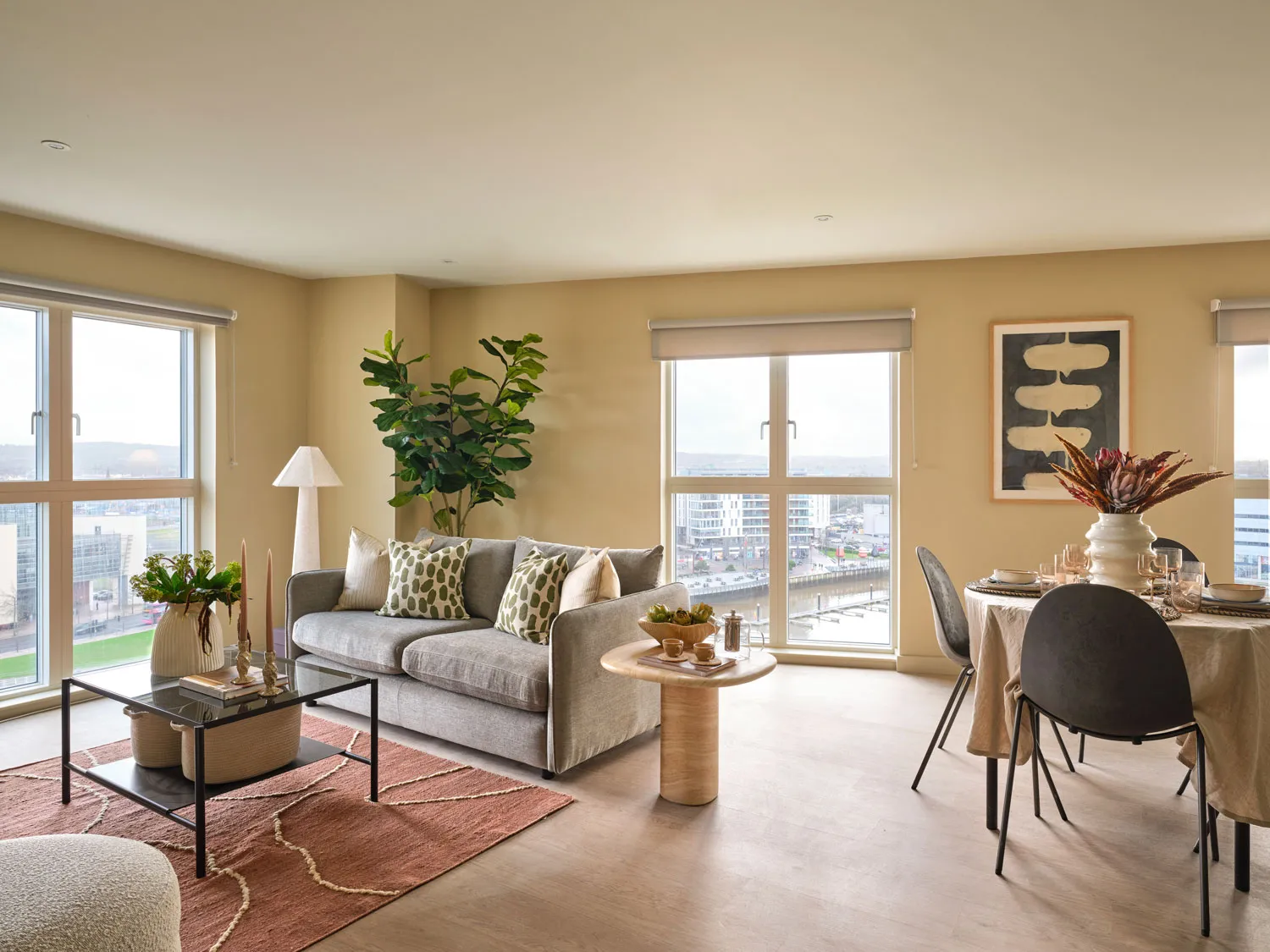 LOFLINES Belfast - 1 bedroom apartment -  Living dining large window views