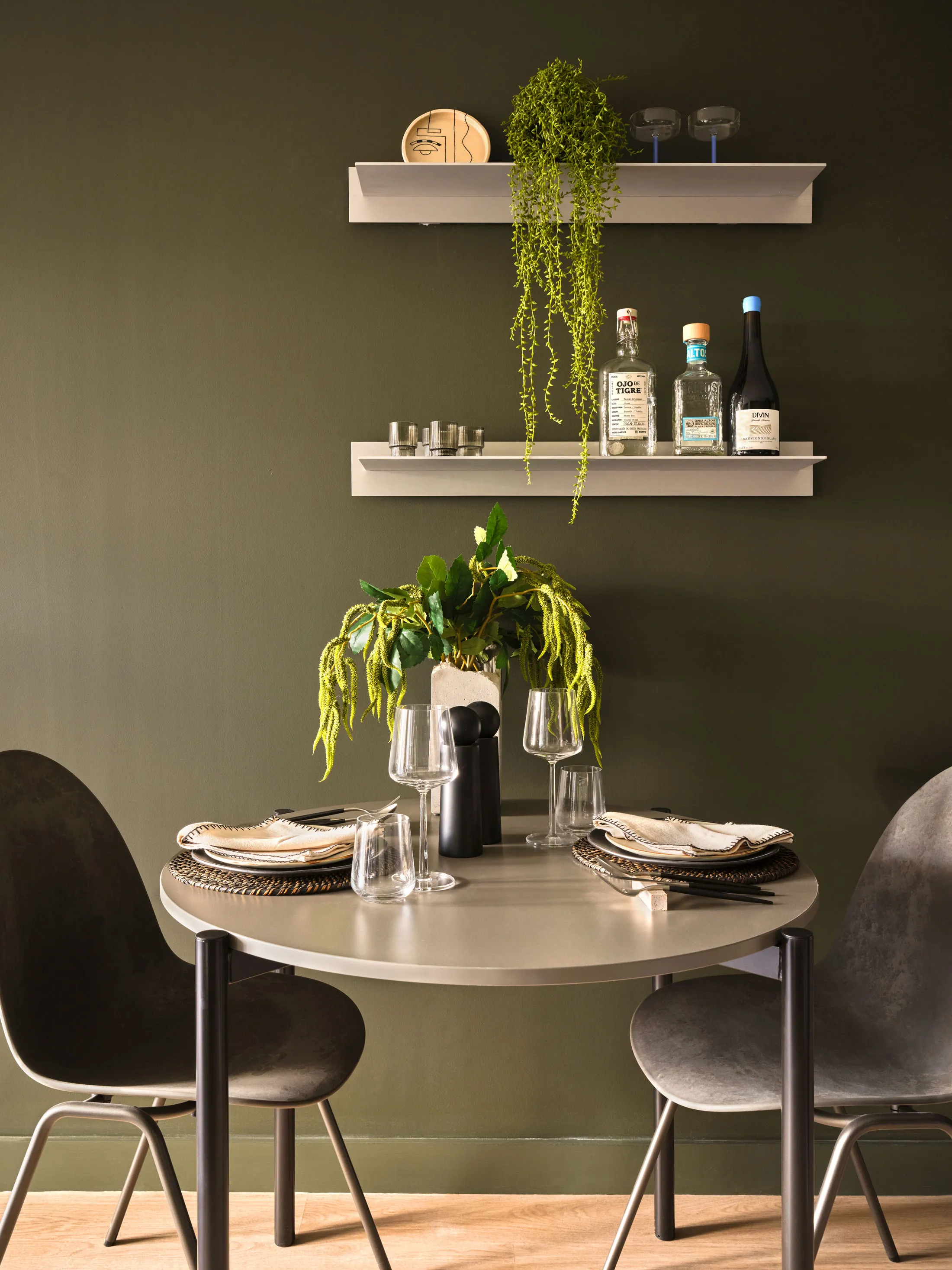 LOFTLINES Belfast - Studio apartment -  Dining
